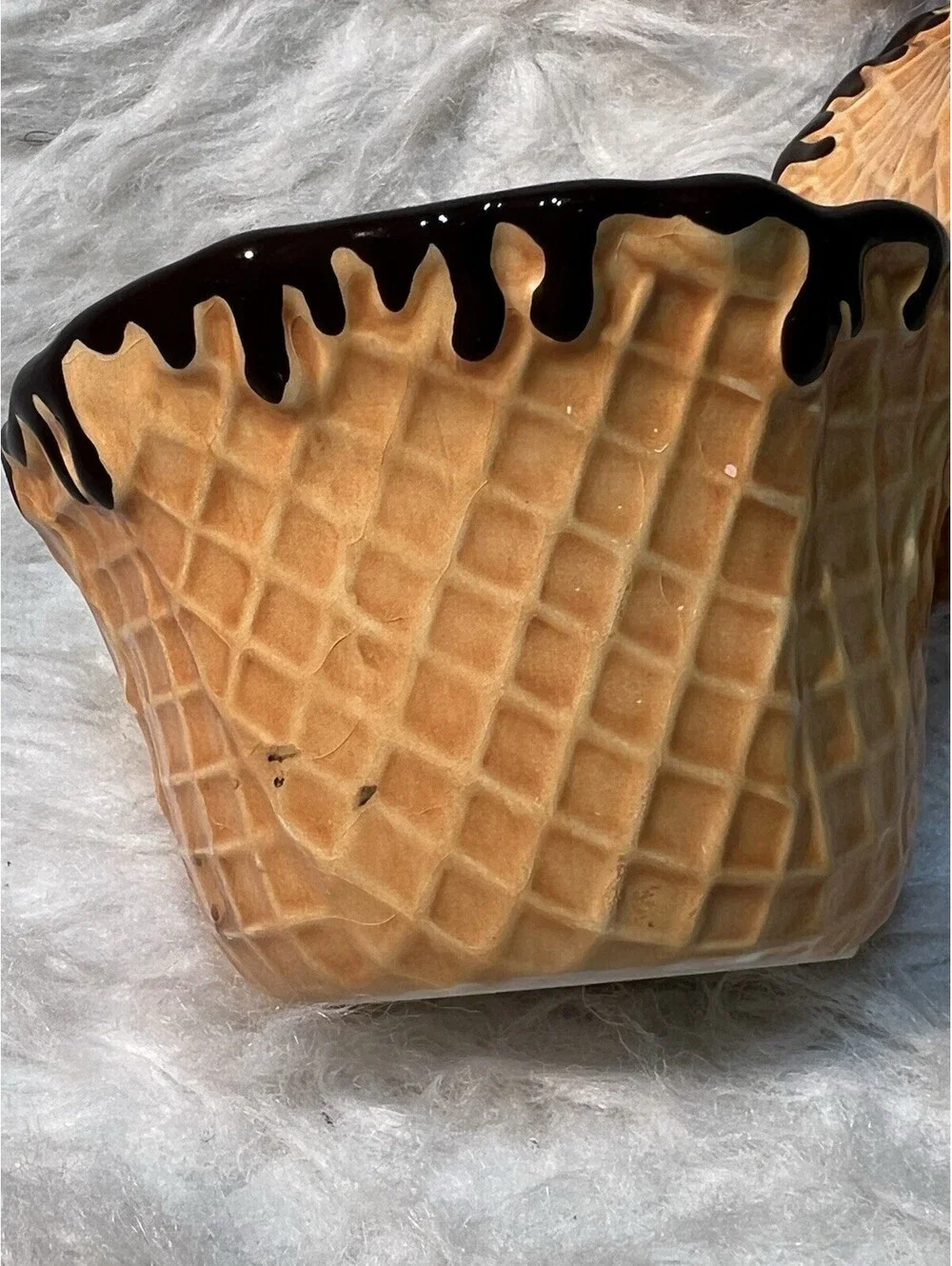 2 ceramic waffle cone ice cream bowls